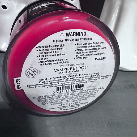 Halloween Bath&Body Works Candle - Picture 3 of 7